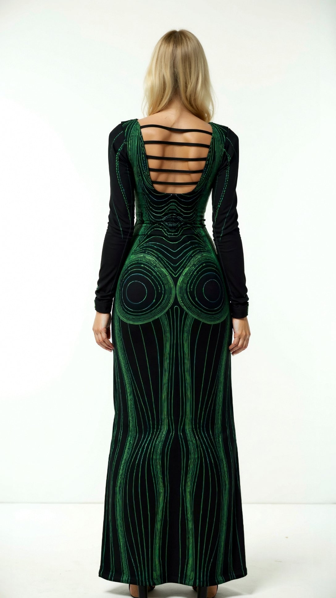 Xiomara, figure-hugging maxi dress