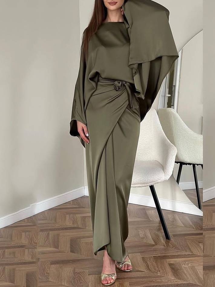 Effortless Chic Two-Piece Outfit with Loose Shirt and Lace-Up Skirt