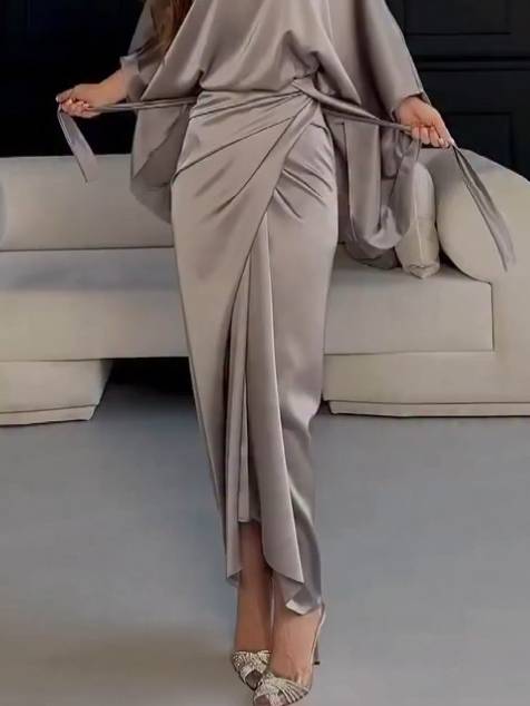 Effortless Chic Two-Piece Outfit with Loose Shirt and Lace-Up Skirt