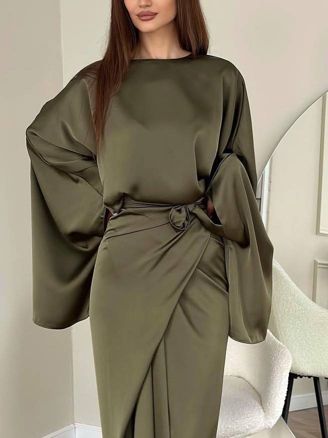 Effortless Chic Two-Piece Outfit with Loose Shirt and Lace-Up Skirt